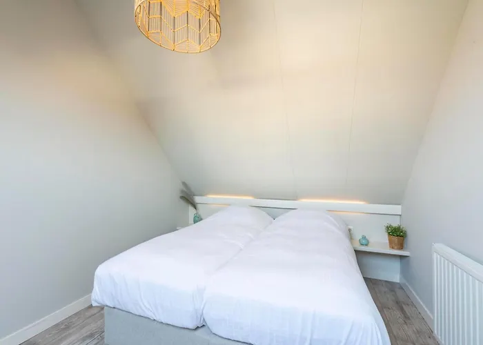 Duinroosweg 83 Near Village Square