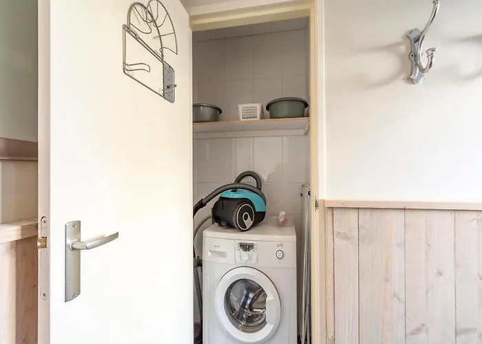 Duinroosweg 83 Near Village Square Holiday home Callantsoog